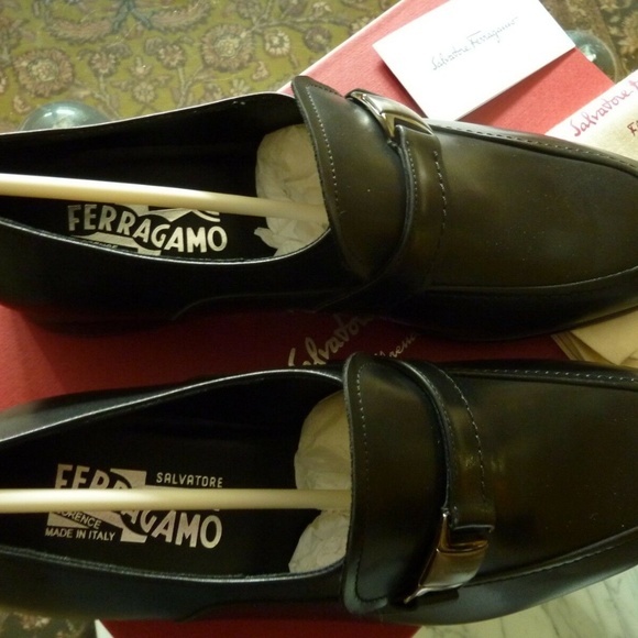 $695 SALVATORE FERRAGAMO Men\'s 9.0D Black Loafers main image 5